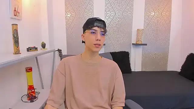 Nikolay_Gregori — SHOW MASTURBATION AND CUM