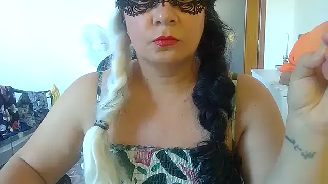 Ninalapiccolina on StripChat 