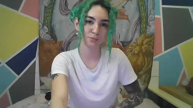 peetitefairy on StripChat 