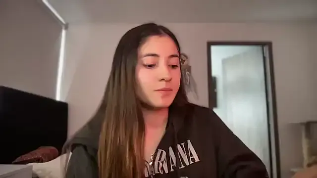 Pr1nc3ssgabi — Show body in oil