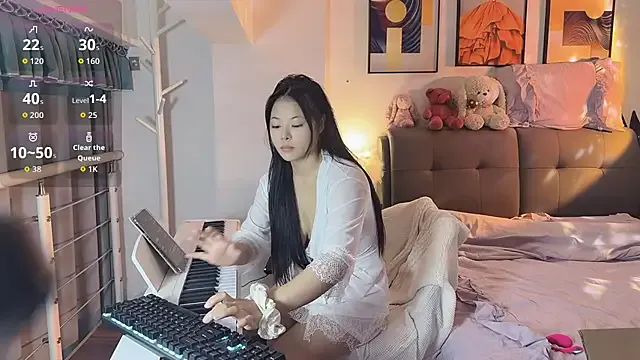 qinqin-qin on StripChat 
