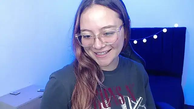 Red_Lola_ — Sing the song you ask me 