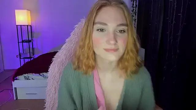 ReddHotPipper on StripChat 