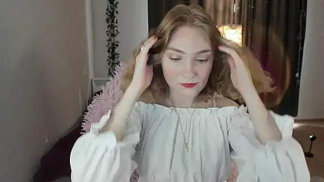 ReddHotPipper on StripChat 