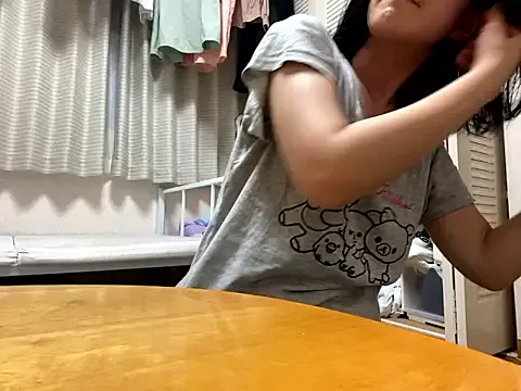 riri_riri_jp — Freechat on StripChat