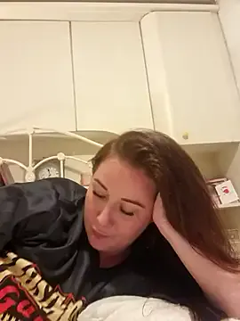 RosieMilff — GET MY BOOBS OUT 