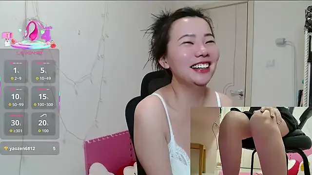 sallycui on StripChat