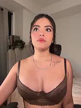 Sara-Evans — deep blowjob