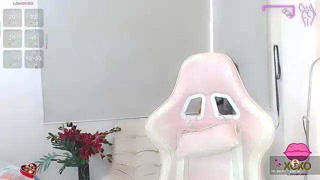 sasha_mom69_ on StripChat 