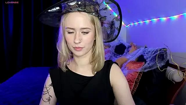 SashaBrooks on StripChat 