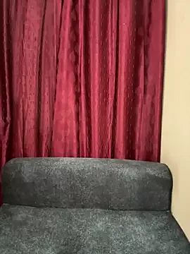 sassygirl4141 on StripChat 