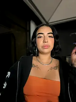 Scarlett-LS — show boobs with cream
