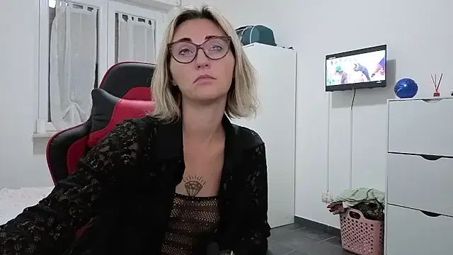 sexy_blondie92 — SHOW PUSSY+ BEST TIPPR CNTR DOMI 2 MI