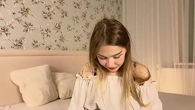 sillybloom on StripChat 