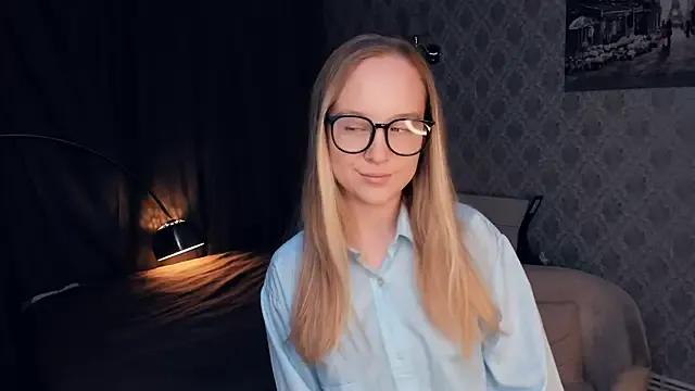 SoonMoor on StripChat 