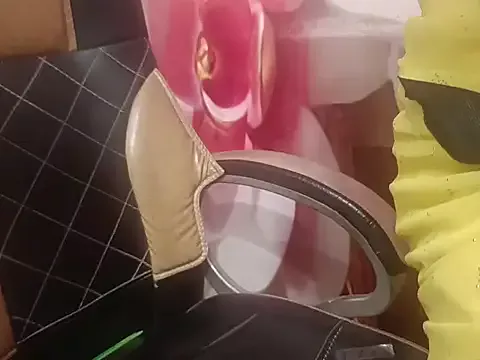 Sweet_indian on StripChat 