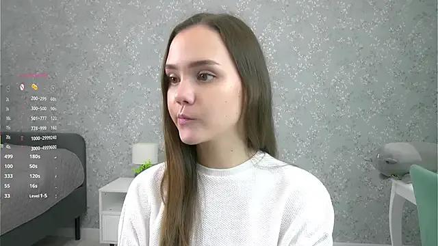 SweetSaraPie on StripChat 