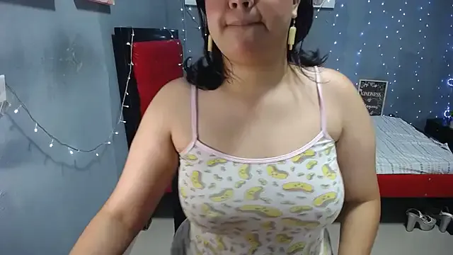 Sweettei on StripChat