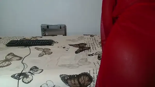 TALLHORNYBEAR on StripChat 