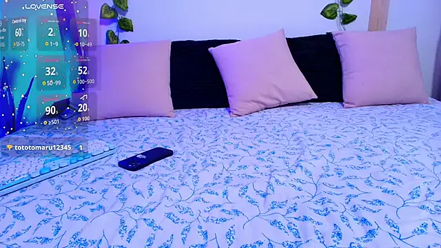 tati_cardenas on StripChat 