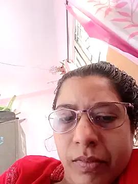 thanusi_2 — Private on StripChat