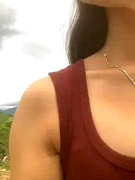 ThiHa003 on StripChat 