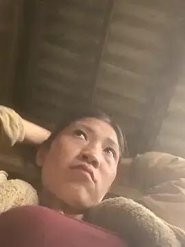 ThiHa003 on StripChat 