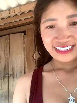 ThiHa003 on StripChat 