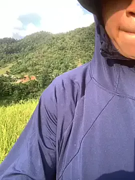ThiHa003 on StripChat 