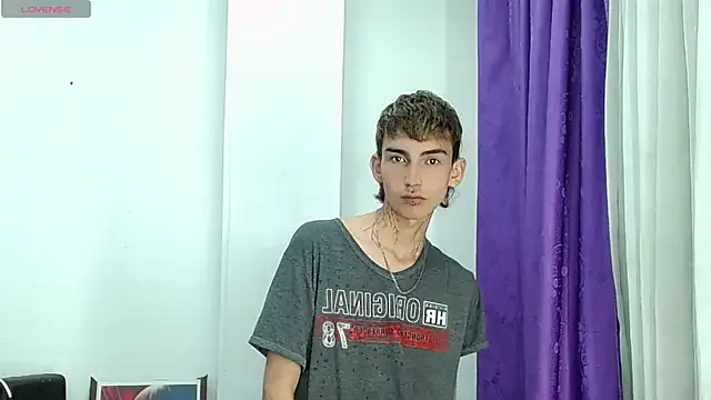 ttimy_x_boy on StripChat 