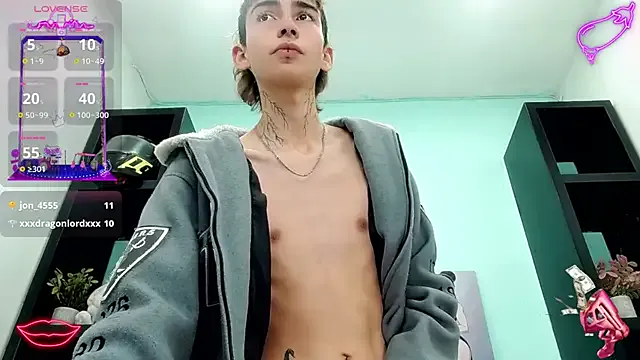 ttimy_x_boy on StripChat 