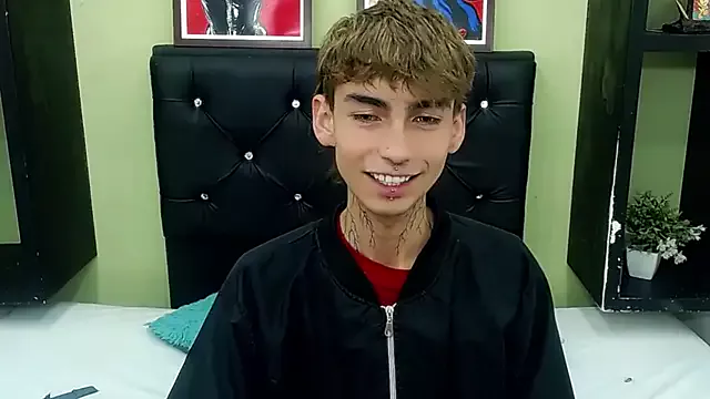 ttimy_x_boy on StripChat 