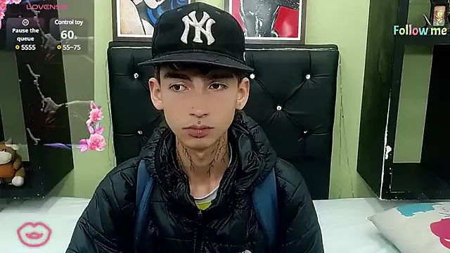 ttimy_x_boy on StripChat 