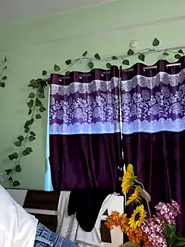V-Hot-Sweti — Ass show baby
