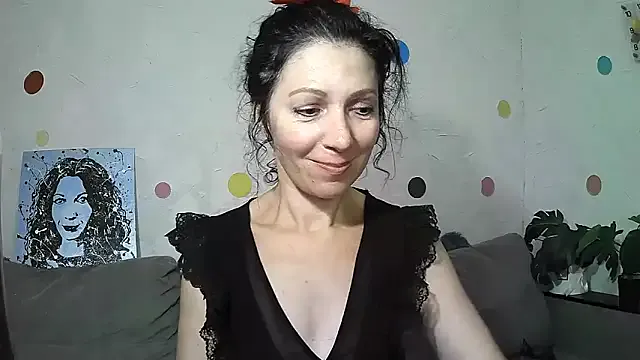 ValleriWind on StripChat 