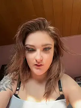 ViviLuu on StripChat