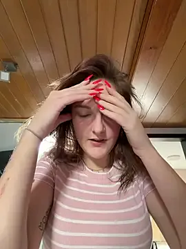 ViviLuu on StripChat