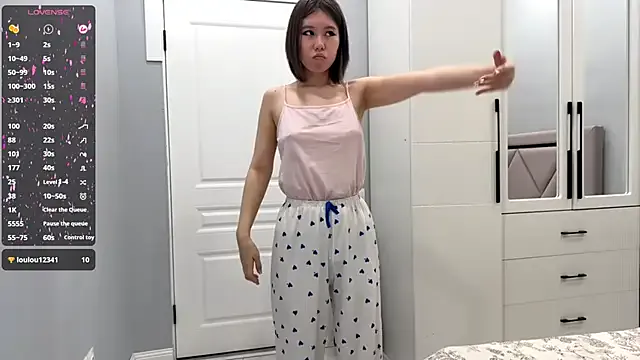 Wow_Akemi on StripChat