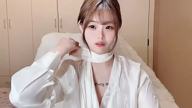 xiaoyugan-99 model from StripChat