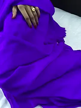 xstar_cpl — Boobs oil massage in public