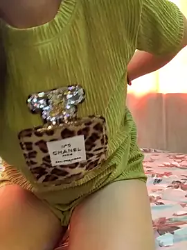 YayeeShow on StripChat 