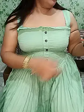 Your-Yashika — PUSSY IN DILDO FUCK 5MINT AND SMOKING
