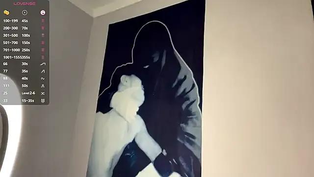 YourLittleElfie's avatar