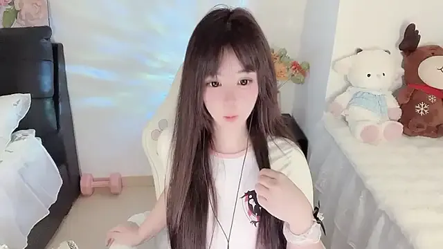 yuii-7 on StripChat 