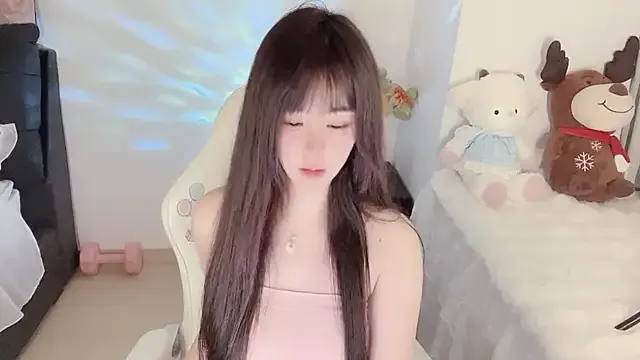 yuii-7 on StripChat 
