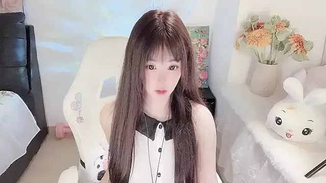 yuii-7 on StripChat 