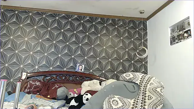 yummymeily on StripChat 