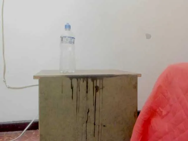 tu-y-yo19 — We are very turned on by the kisses on the neck, the French kiss, that we are in a show and they send us to not stop, when they ask us for new sexual poses, that they make us fuck hard and use big toys
