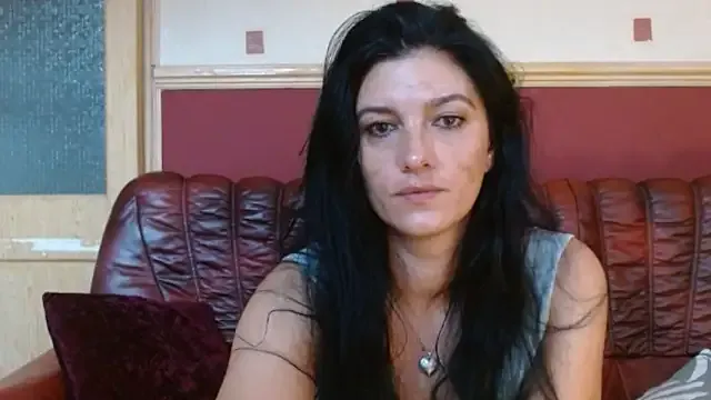 Goldgirl89 — Show me how you want me!