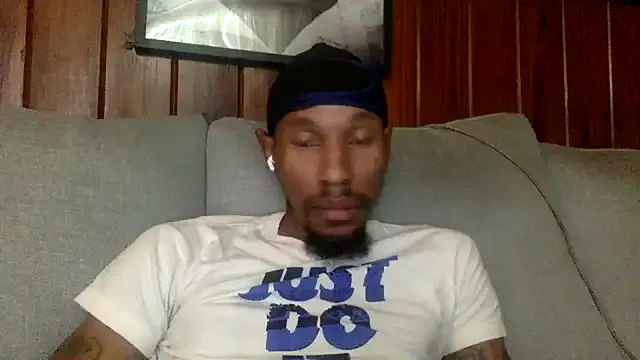KingDerRico — Gat A Live FaceTime Video From Me